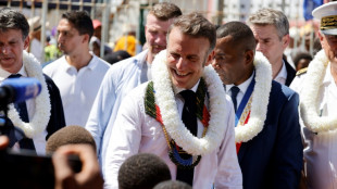 Macron à Mayotte pour donner "un coup d'accélérateur" à la reconstruction