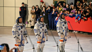 China envia seu astronauta mais jovem ao espaço