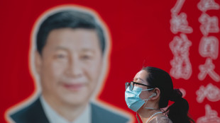 La Borsa di Hong Kong perde oltre il 2% con i dazi di Trump