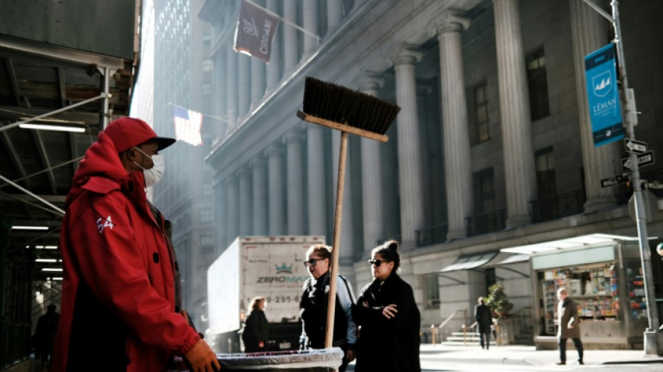 Wall Street cl&ocirc;ture en baisse, apr&egrave;s un optimisme de courte dur&eacute;e