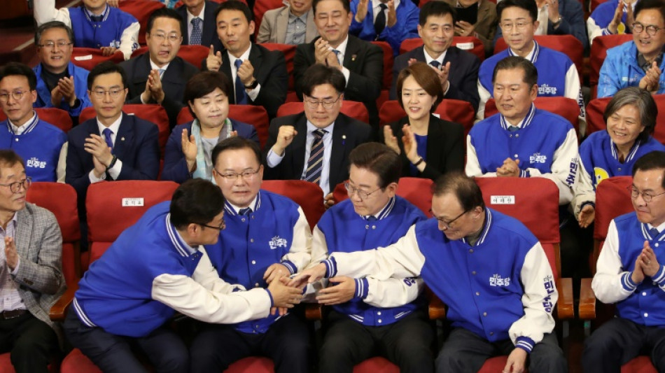 Oposi&ccedil;&atilde;o sul-coreana vence elei&ccedil;&otilde;es legislativas e amplia maioria no Parlamento