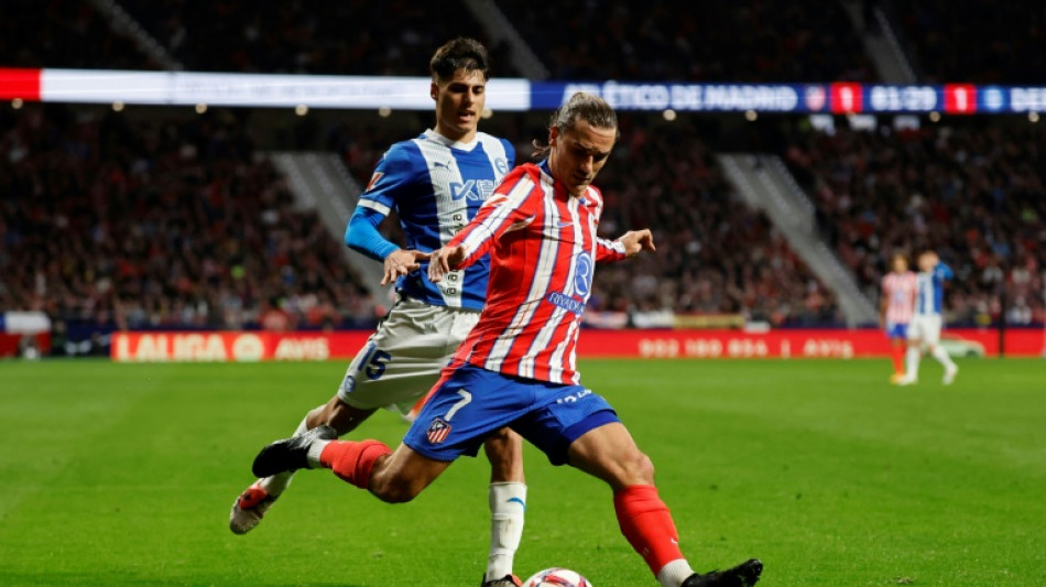 Espagne: l'Atl&eacute;tico Madrid double le Real, &eacute;motion &agrave; Valence