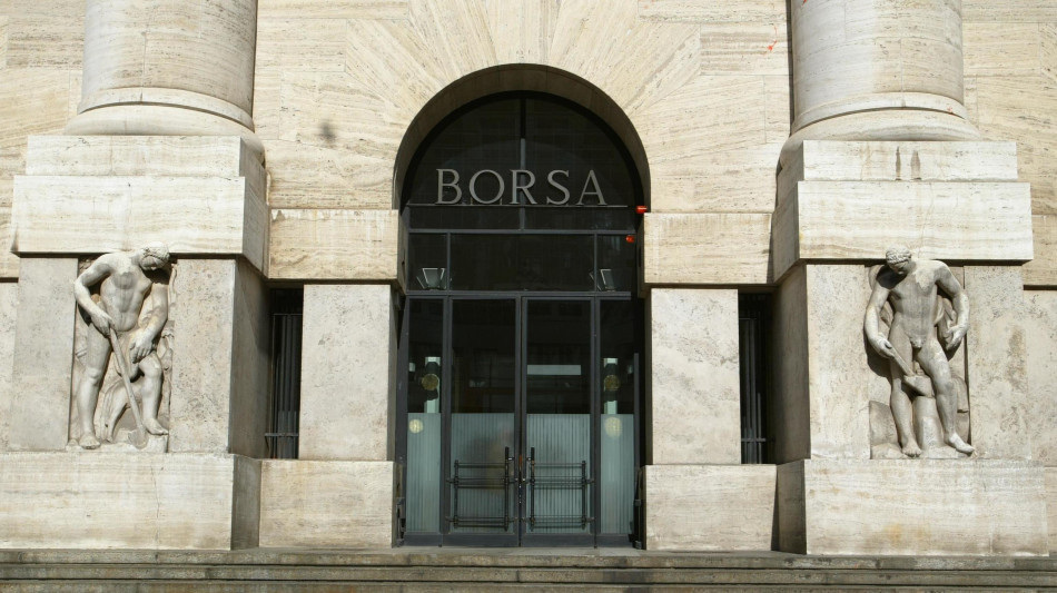 Borsa: Milano chiude a -1,61%