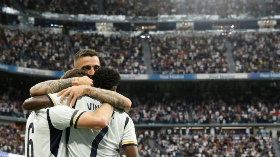 Real Madrid abre 9 t&iacute;tulos de vantagem sobre o Bar&ccedil;a no Espanhol