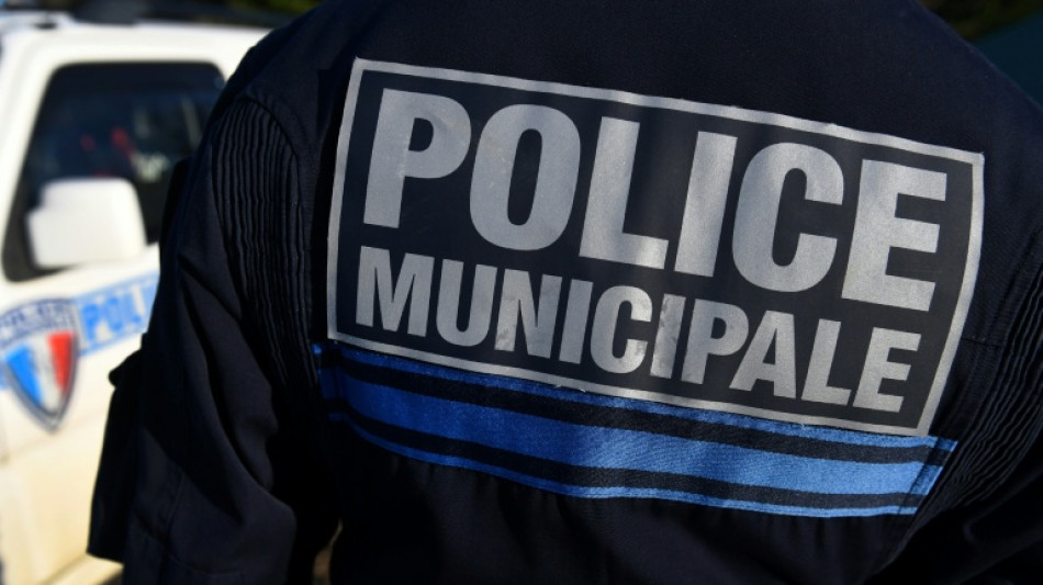 France far right expels policeman member over racist remarks